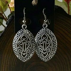 Ethnic tibetan silver earrings